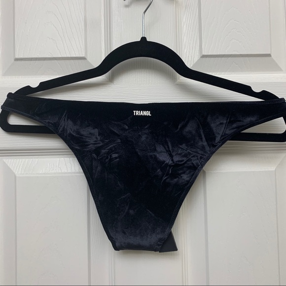 Triangl Black Velvet Bikini Set - Picture 7 of 10